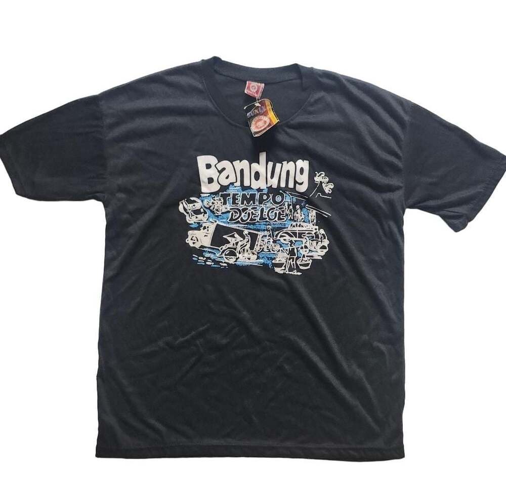 SUNLY Bandung Tempo Doeloe Graphic T-Shirt New with Tags Black
